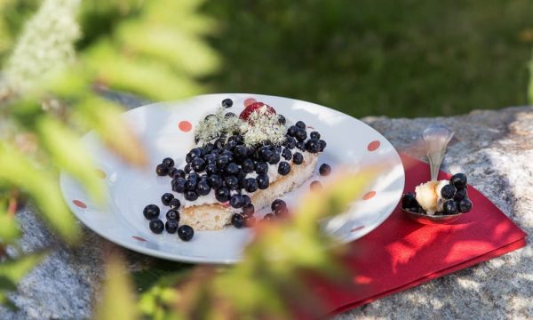 Big-figures-and-big-achievements-or-small-1000x600