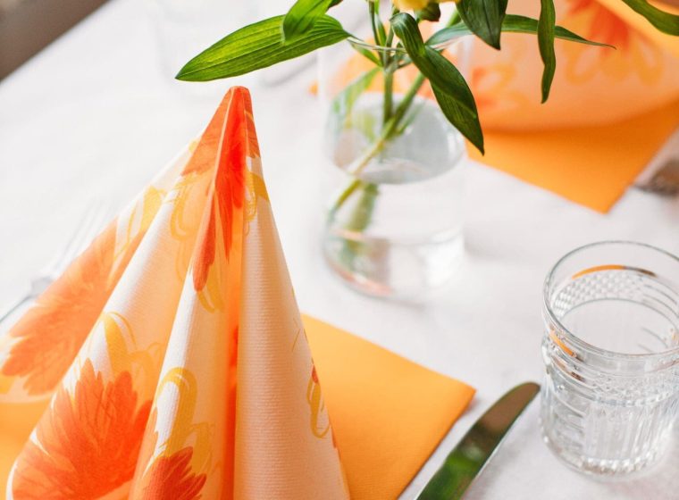 Oranssi Softlin kattaus