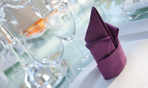 lautasliinan-tarina-1500-luvulta-tahan-paivaan